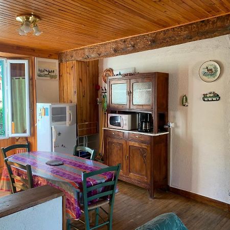 Joli Appartement Dans Une Maison Ancienne Ax-les-Thermes Exteriér fotografie